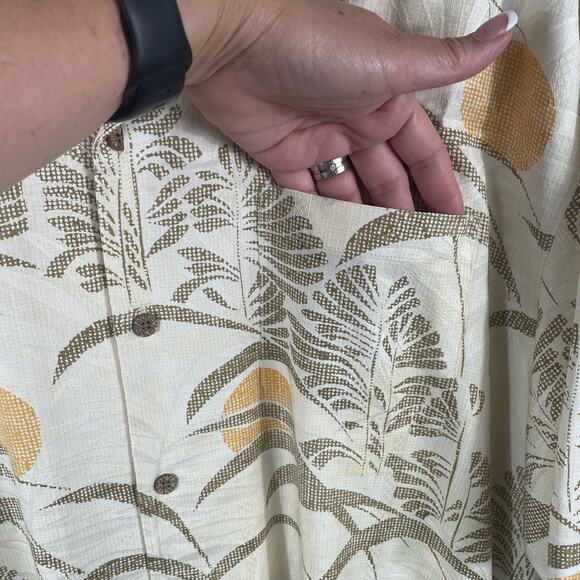 Tommy Bahama Short Sleeve Shirt Men's Button Up  XL Cream 100% Silk Summer Wear - Picture 5 of 11